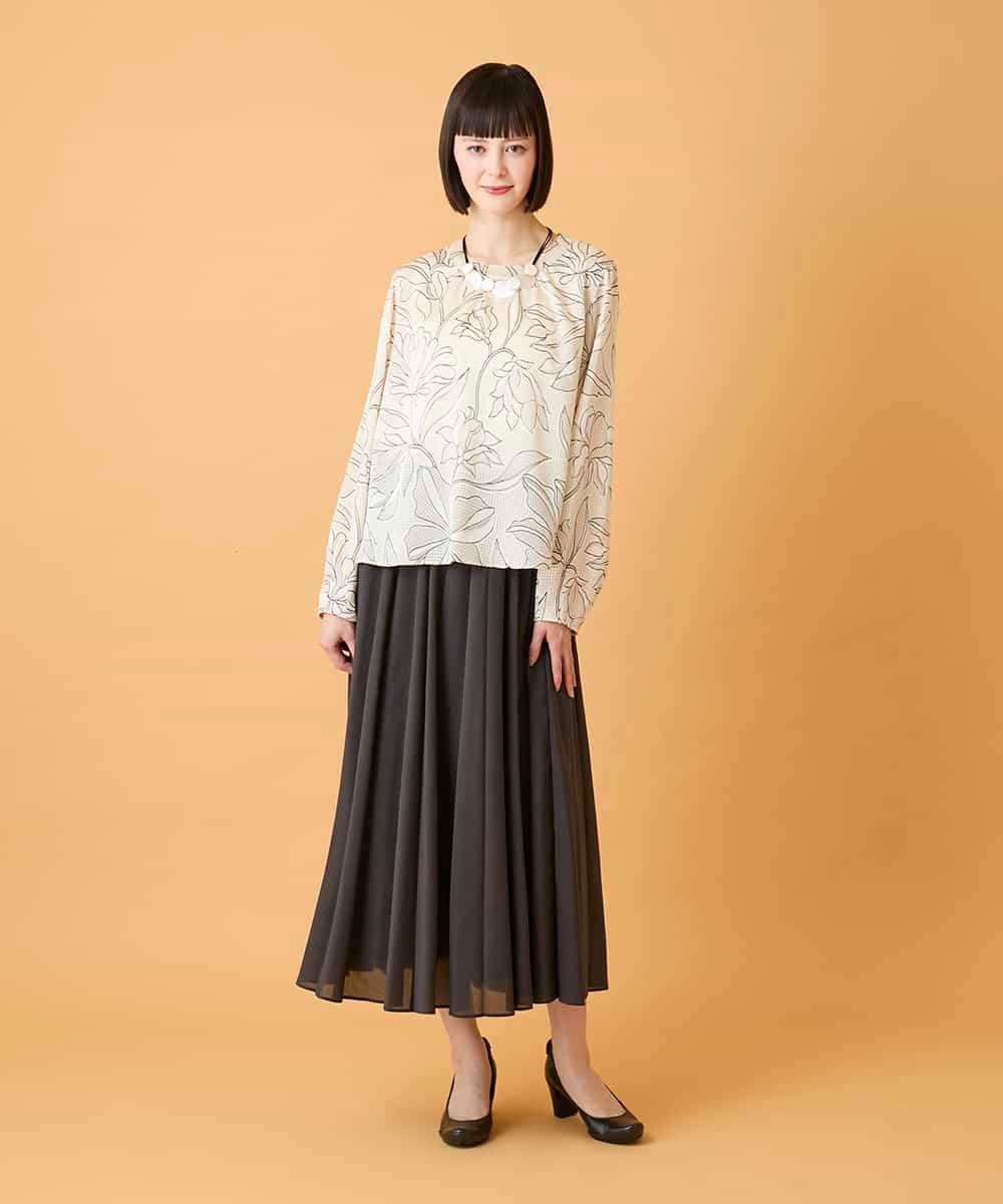 RLBED55310 HIROKO BIS GRANDE(ヒロコ ビス グランデ) 【大きいサイズ】ボタニカルモチーフプルオーバーブラウス /洗える アイボリー