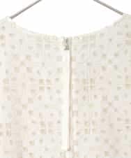 RLBFD33290 HIROKO BIS GRANDE(ヒロコ ビス グランデ) 【大きいサイズ】アイレット刺繍タックヘムブラウス アイボリー