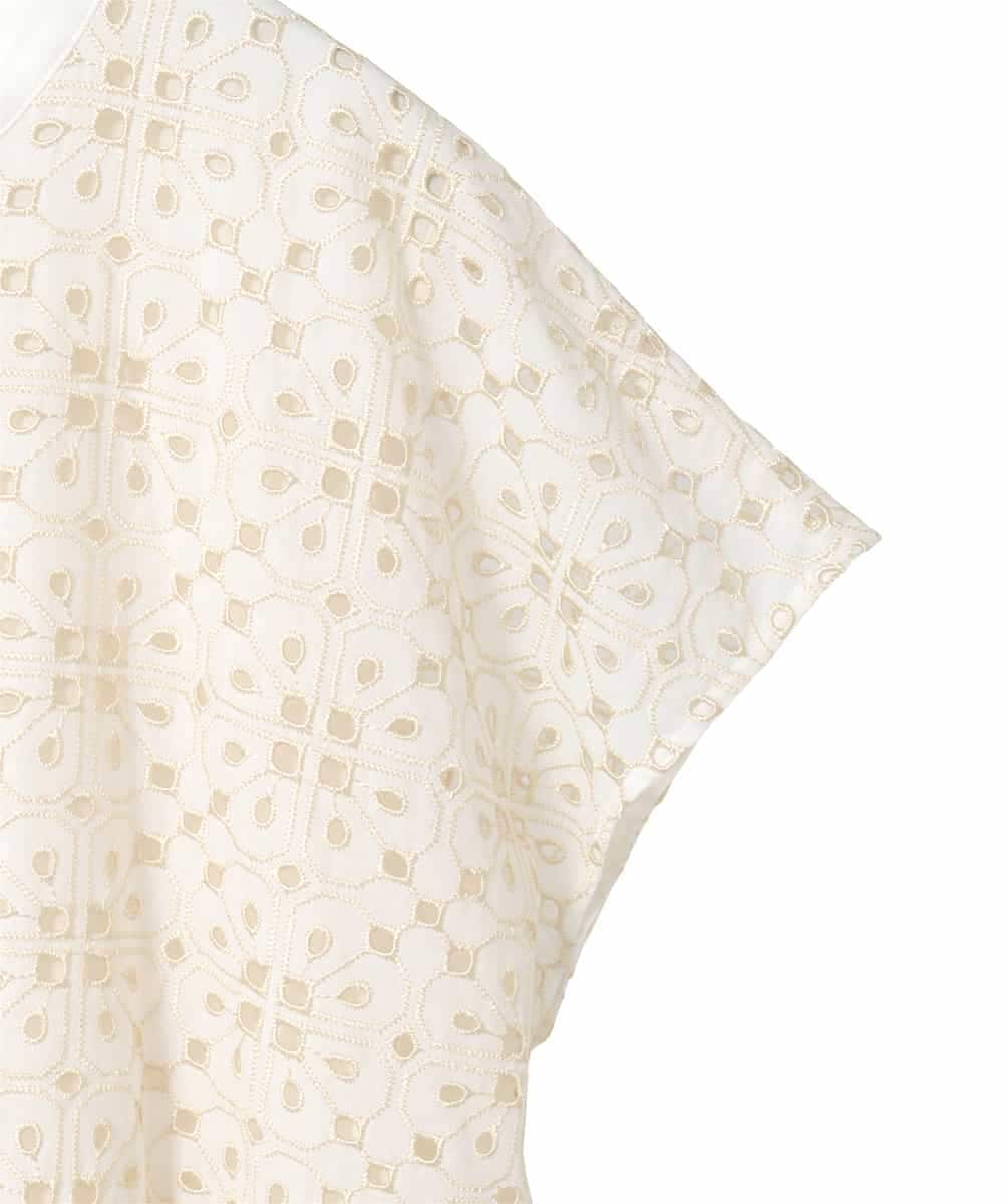 RLBFD34410 HIROKO BIS GRANDE(ヒロコ ビス グランデ) 【大きいサイズ】アイレット刺繍フレンチスリーブチュニックブラウス アイボリー