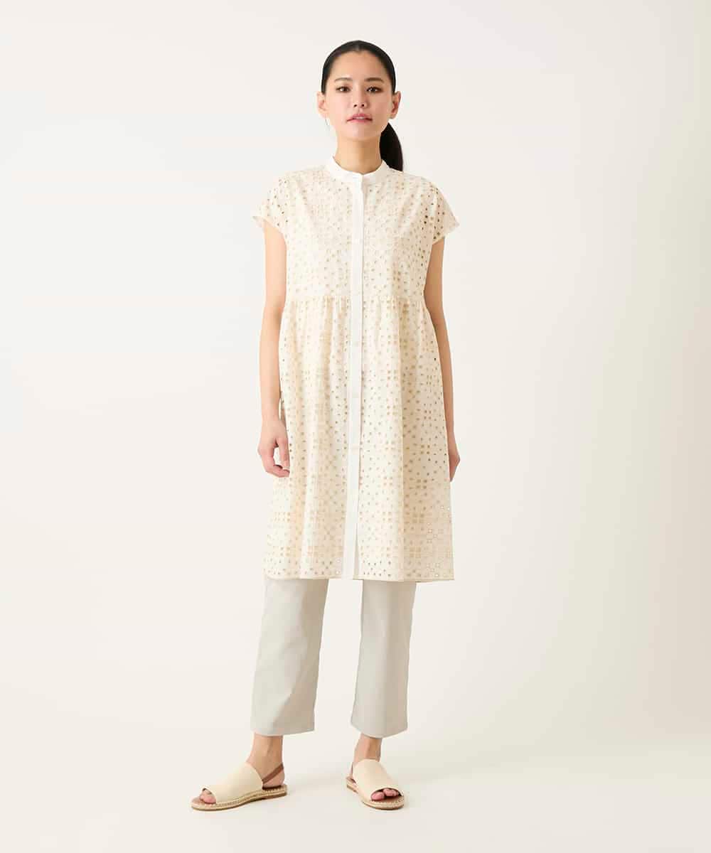 RLBFD34410 HIROKO BIS GRANDE(ヒロコ ビス グランデ) 【大きいサイズ】アイレット刺繍フレンチスリーブチュニックブラウス アイボリー