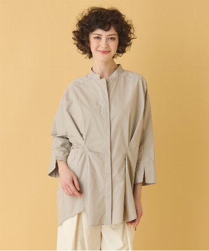 RLBIW13280 HIROKO BIS GRANDE 【大きいサイズ】バンドカラータックデザインシャツ /洗濯機で洗える