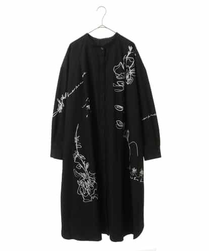 RLBJS11380  【洗える】フラワーモチーフプリントロングシャツ