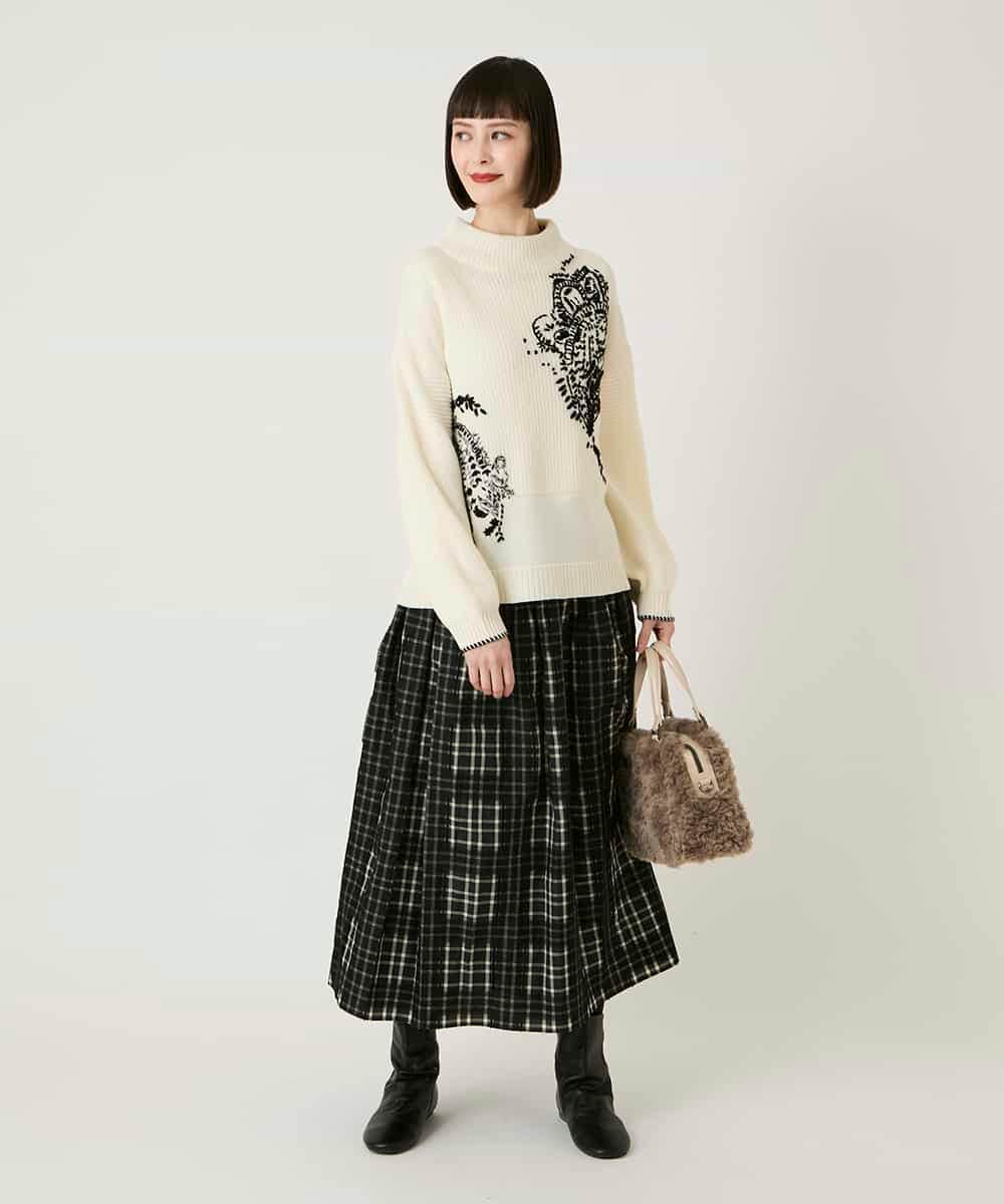 RLFAE57420 HIROKO BIS GRANDE(ヒロコ ビス グランデ) ペースリー刺繍ニットプルオーバー ブラック