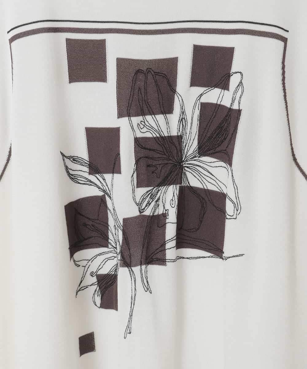 RLFED31390 HIROKO BIS GRANDE(ヒロコ ビス グランデ) 花刺繍フレーム配色デザインプルオーバー ホワイト