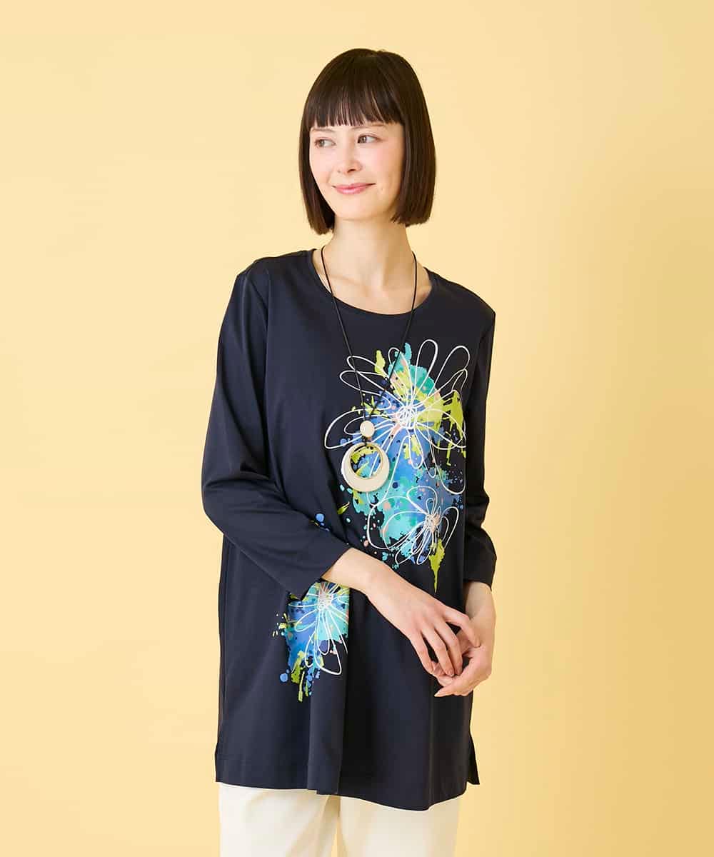 RLKED24250 HIROKO BIS GRANDE(ヒロコ ビス グランデ) 【大きいサイズ】ドローイングフラワーチュニックカットソー /洗える ホワイト