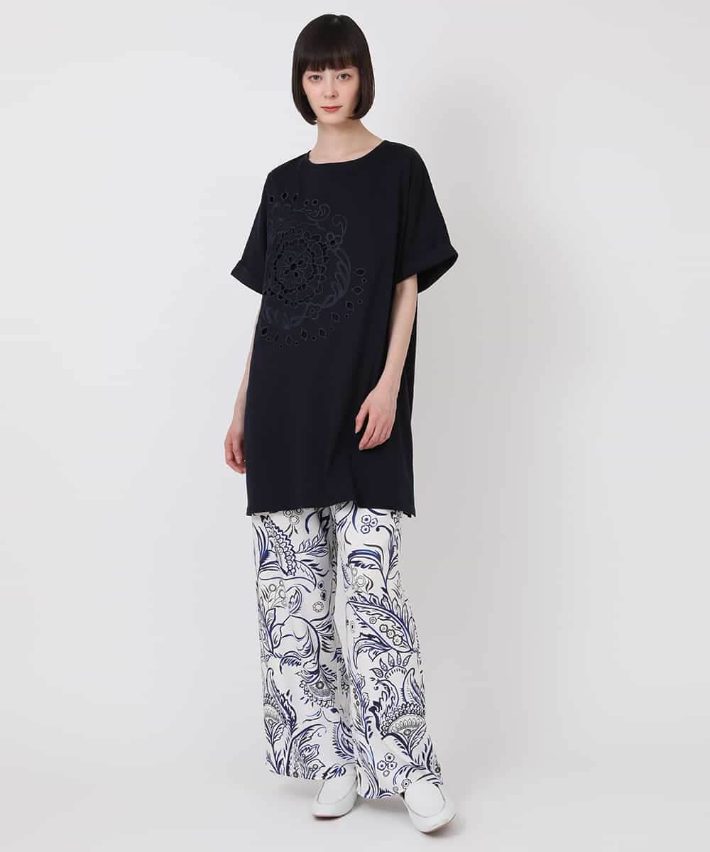 RLKHV23250 HIROKO BIS GRANDE(ヒロコ ビス グランデ) 【大きいサイズ】カットワーク刺繍デザインロングTシャツ /洗濯機で洗える ホワイト