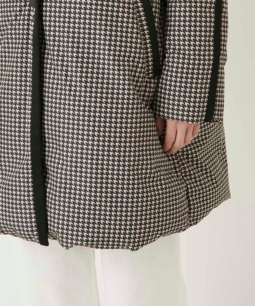 RLUAF01610 HIROKO BIS GRANDE(ヒロコ ビス グランデ) 【先行予約/大きいサイズ】千鳥プリントテープアクセントダウンコート ブラック