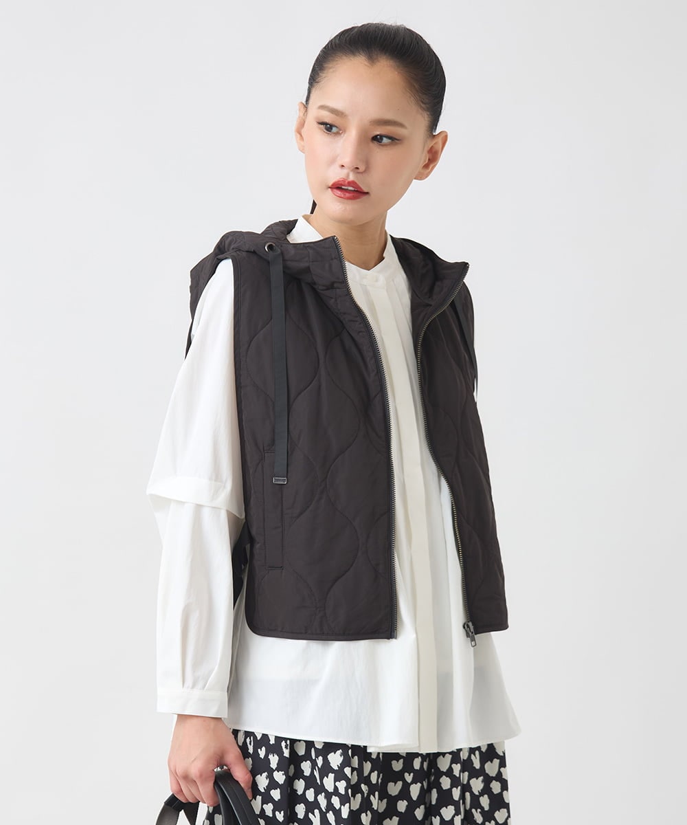 RNYAD12210 HIROKO BIS GRANDE(ヒロコ ビス グランデ) 【大きいサイズ】キルティングフーディージレ /洗える ライトグレー