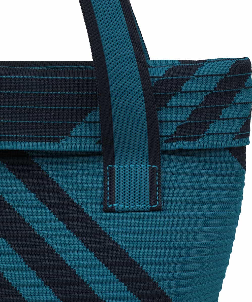 RP5FD10090 HIROKO BIS(ヒロコ ビス) ランダムストライプニットバッグ ブルー