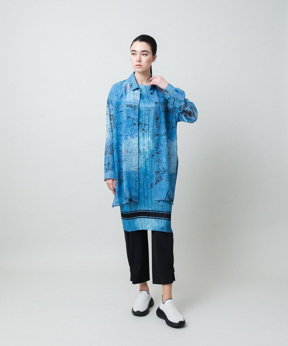 RSBGD04590 TRUNK HIROKO KOSHINO(ヒロココシノ) デニム風アートプリントロングシャツ/洗える ライトブルー