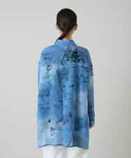 RSBGD04590 TRUNK HIROKO KOSHINO(ヒロココシノ) デニム風アートプリントロングシャツ/洗える ライトブルー