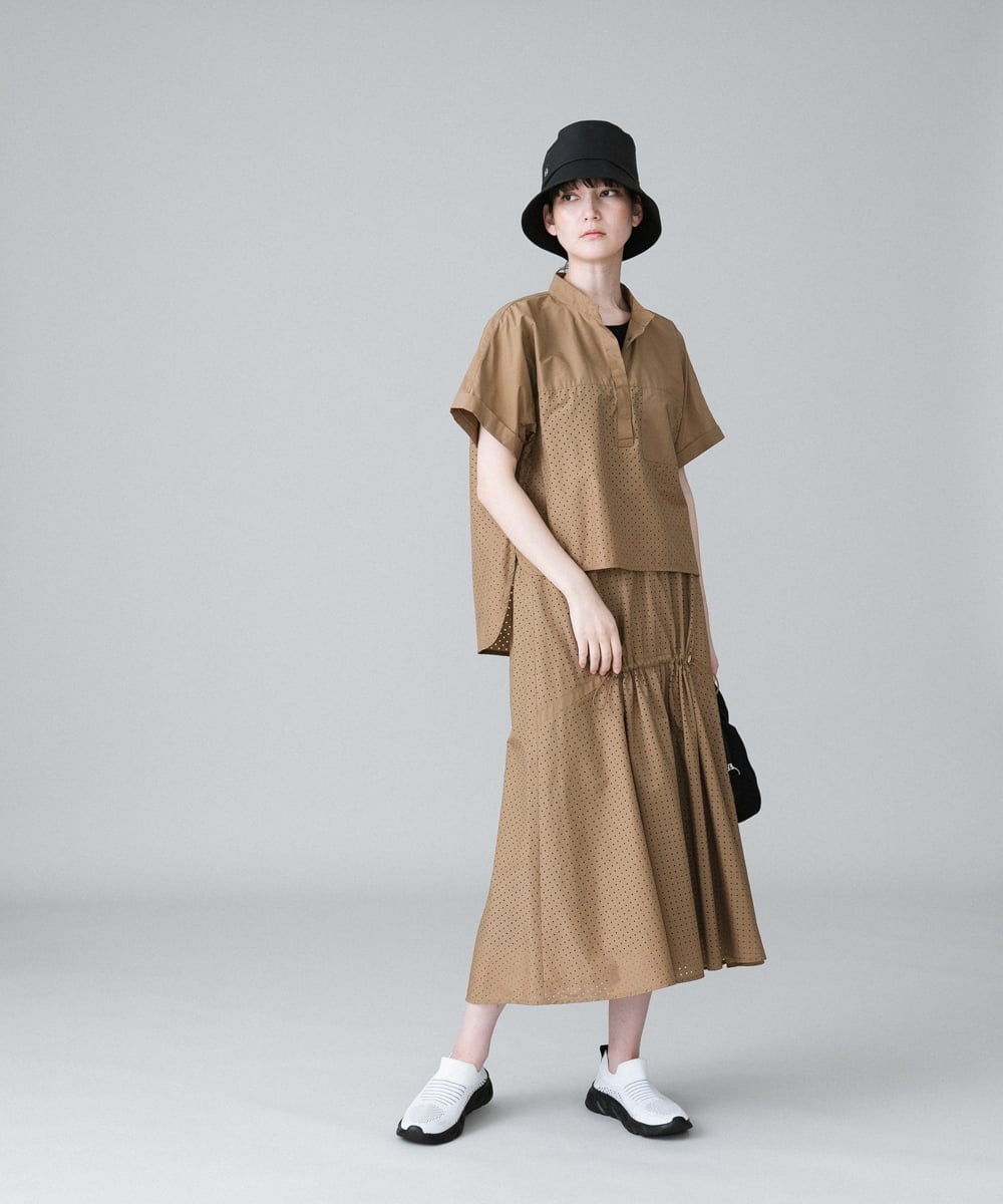 RSBHW02430 TRUNK HIROKO KOSHINO(ヒロココシノ) テールロングヘムパンチングデザインシャツ /洗える ベージュ