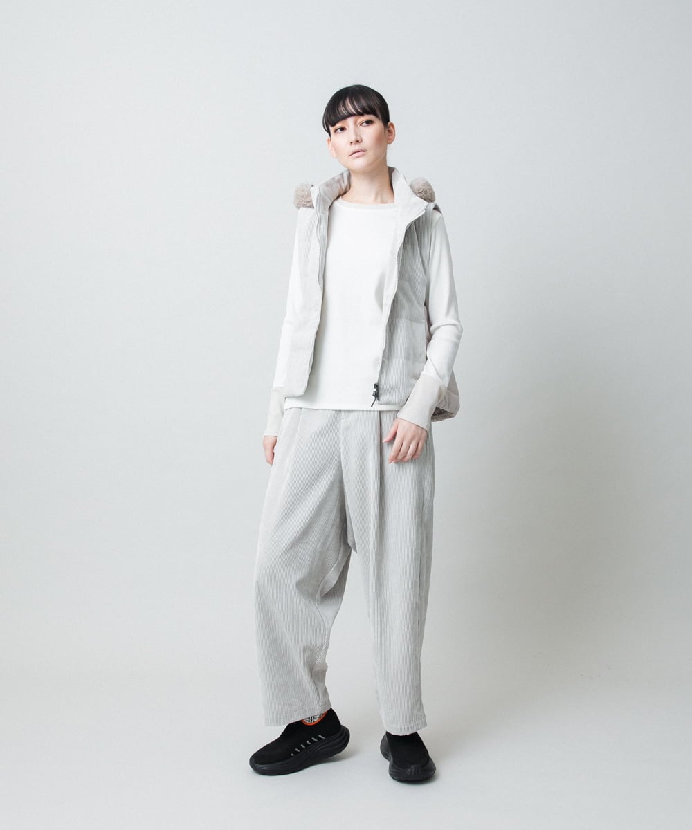 RSDAE08540 TRUNK HIROKO KOSHINO(ヒロココシノ) コーデュロイパテッドベスト /洗える ベージュ