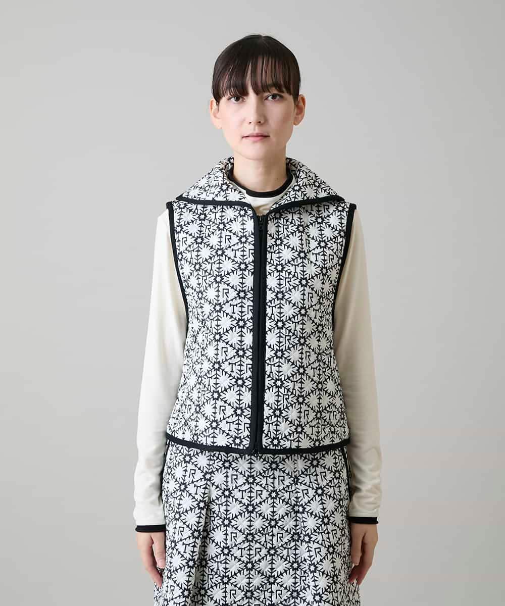 RSDAH11560 TRUNK HIROKO KOSHINO(ヒロココシノ) スノーフレークプリントコンパクトベスト/洗える アイボリー
