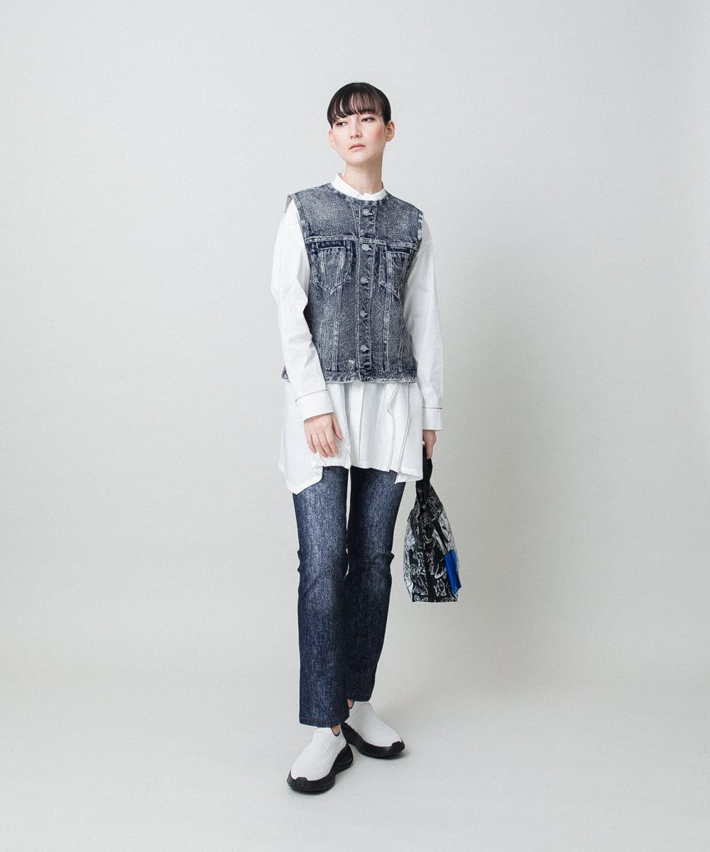 RSDFD22490 TRUNK HIROKO KOSHINO(ヒロココシノ) 立体ストレッチデニムノーカラーベスト/日本製/洗える ネイビー