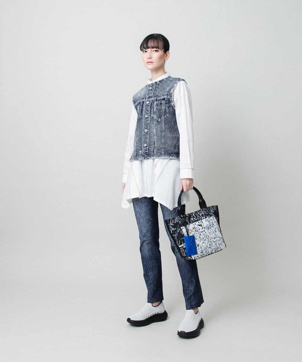 RSDFD22490 TRUNK HIROKO KOSHINO(ヒロココシノ) 立体ストレッチデニムノーカラーベスト/日本製/洗える ネイビー