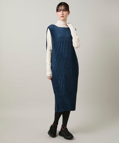 RSECD06490 TRUNK HIROKO KOSHINO エコスエードアコーディオンプリーツワンピース