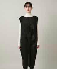 RSECD06490 TRUNK HIROKO KOSHINO(ヒロココシノ) エコスエードアコーディオンプリーツワンピース ブラック