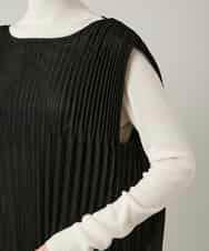 RSECD06490 TRUNK HIROKO KOSHINO(ヒロココシノ) エコスエードアコーディオンプリーツワンピース ブラック