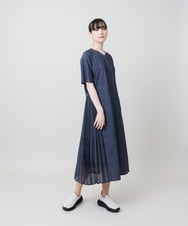 RSEHE06660 TRUNK HIROKO KOSHINO(ヒロココシノ) 異素材ジョイントサイドプリーツデニムワンピース/洗える ブルー