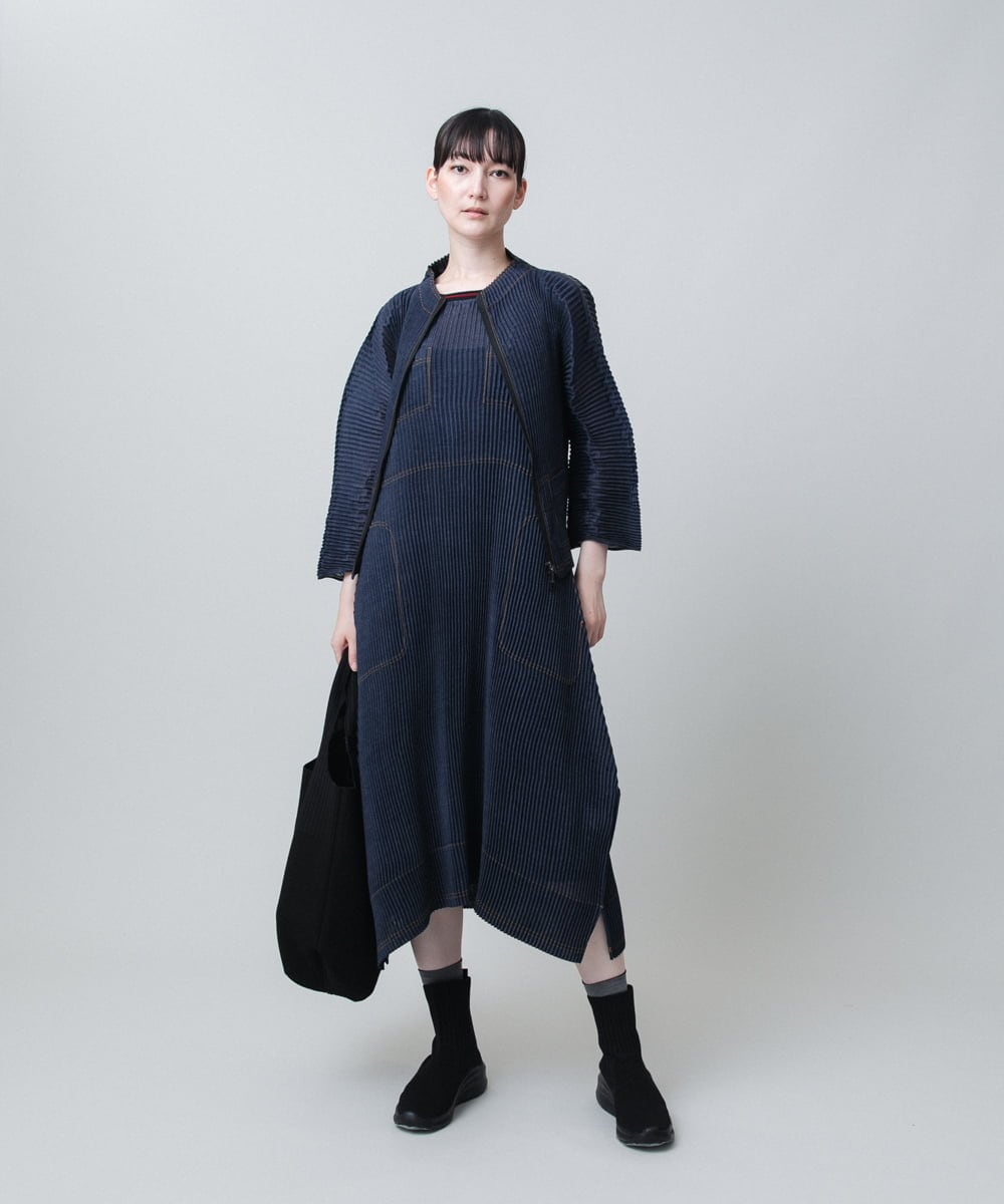 RSEJB02690 TRUNK HIROKO KOSHINO(ヒロココシノ) デニムライクプリーツワンピース/洗える ネイビー