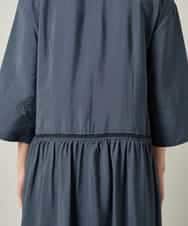 RSEJE02590 TRUNK HIROKO KOSHINO(ヒロココシノ) メッシュアクセントドロストワンピース/洗える ネイビー