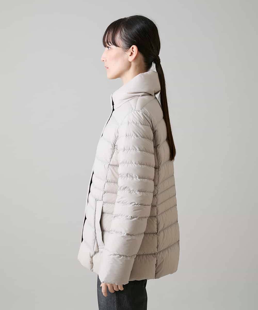 RSJAH04690 TRUNK HIROKO KOSHINO(ヒロココシノ) ストレッチタフタダウンジャケット ベージュ