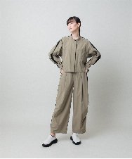 RSJFD09490 TRUNK HIROKO KOSHINO(ヒロココシノ) 配色ラインフロントボタンシャツブラウス ベージュ