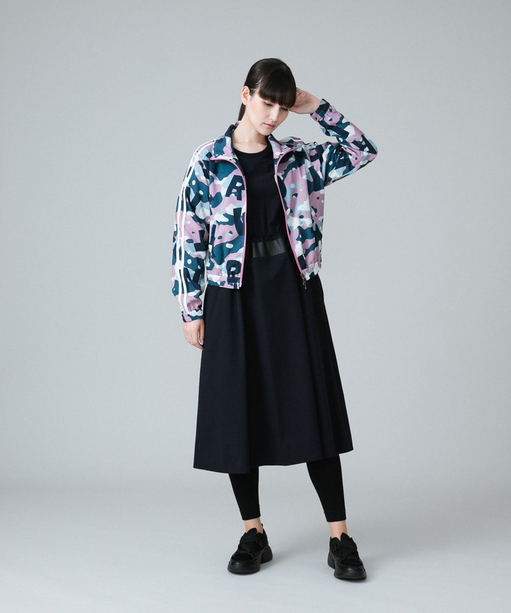 RSJJT16560 TRUNK HIROKO KOSHINO(ヒロココシノ) 【洗濯機で洗える】コラージュプリントジップアップブルゾン ライトブルー