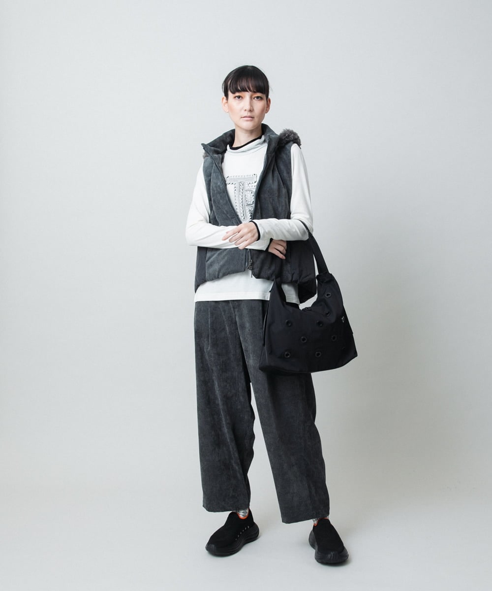 RSKAE07330 TRUNK HIROKO KOSHINO(ヒロココシノ) カットワーク刺繍ウォームカットソー/日本製/洗える ブルー