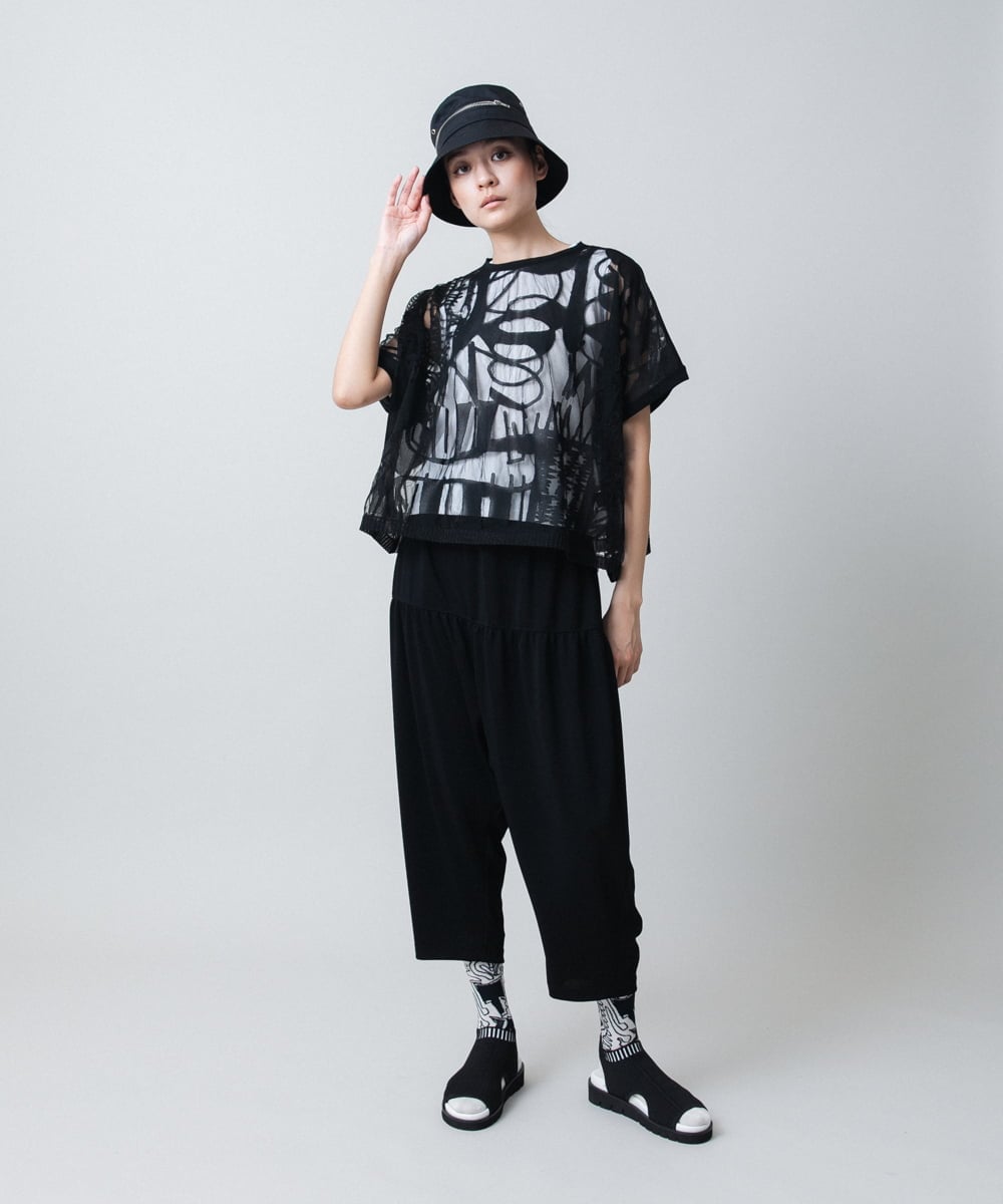 RSKGB07490 TRUNK HIROKO KOSHINO(ヒロココシノ) 幾何柄シアープルオーバー/洗える ブラック