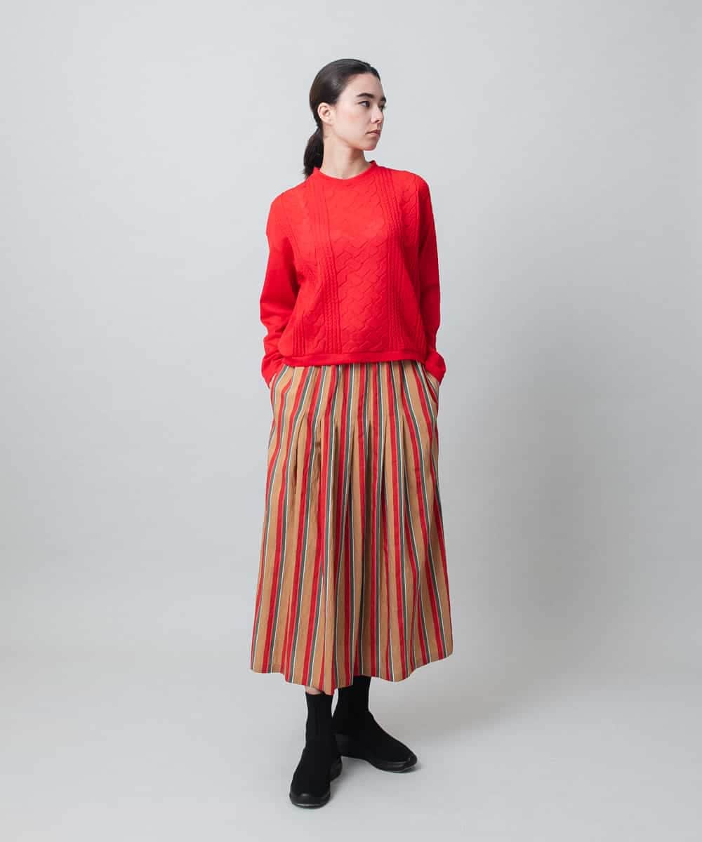 RSKLB19390 TRUNK HIROKO KOSHINO(ヒロココシノ) ケーブル編柄エンボスデザインプルオーバー/洗える ホワイト