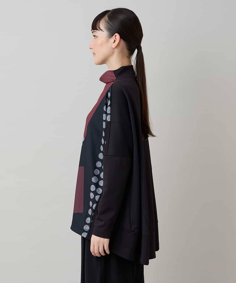 RSKLC70360 TRUNK HIROKO KOSHINO(ヒロココシノ) 【WEB/京王百貨店新宿店限定】アートプリントボトルネックプルオーバー/日本製/洗える ブラック