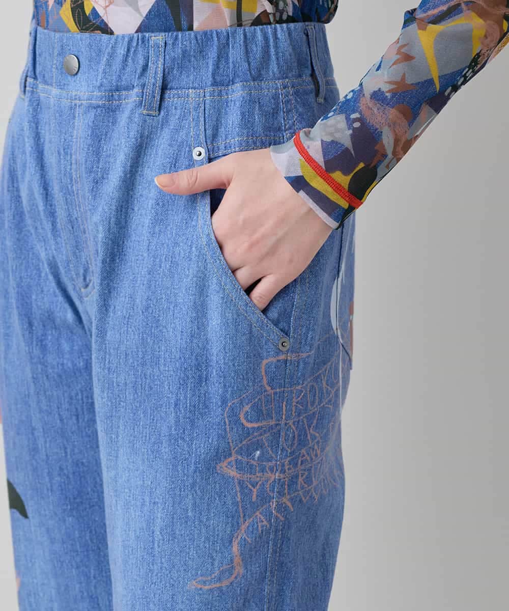 RSLEE24490 TRUNK HIROKO KOSHINO(ヒロココシノ) コラージュ＆メッセージプリントデニムパンツ ブルー