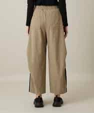 RSLFD10390 TRUNK HIROKO KOSHINO(ヒロココシノ) 配色ラインカーブタックパンツ ベージュ