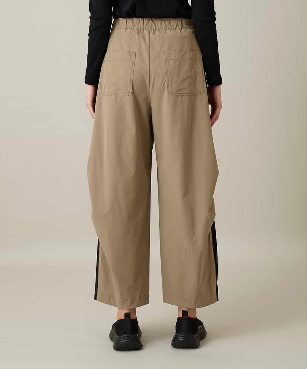 RSLFD10390 TRUNK HIROKO KOSHINO(ヒロココシノ) 配色ラインカーブタックパンツ ベージュ