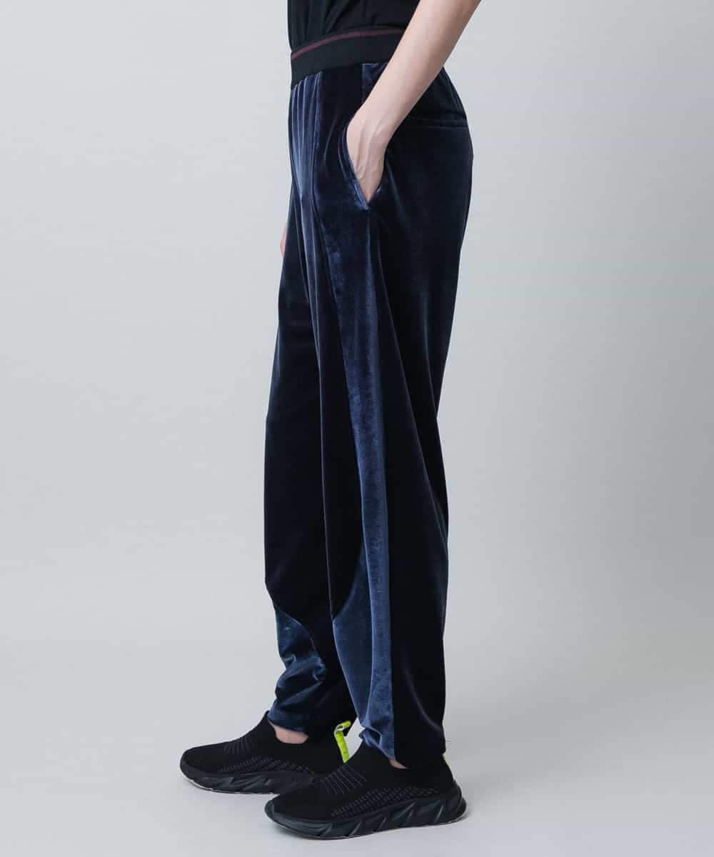 RSLLB11490 TRUNK HIROKO KOSHINO(ヒロココシノ) ラウンドシルエットベロアパンツ/洗える ブラック