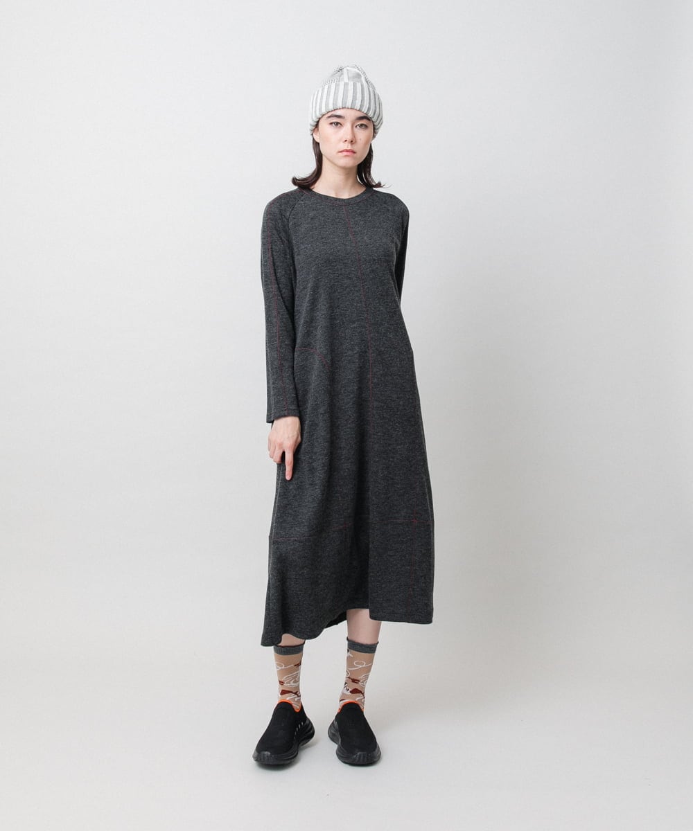 RSPAH10590 TRUNK HIROKO KOSHINO(ヒロココシノ) ステッチアクセントAラインワンピース ダークグレー