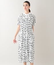 RSPHB19590 TRUNK HIROKO KOSHINO(ヒロココシノ) 【ベージュ：WEB/京王百貨店新宿店限定カラー】幾何ドット柄プリントワンピース/日本製/洗濯機で洗える ブラック