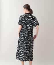 RSPHB19590 TRUNK HIROKO KOSHINO(ヒロココシノ) 【ベージュ：WEB/京王百貨店新宿店限定カラー】幾何ドット柄プリントワンピース/日本製/洗濯機で洗える ブラック