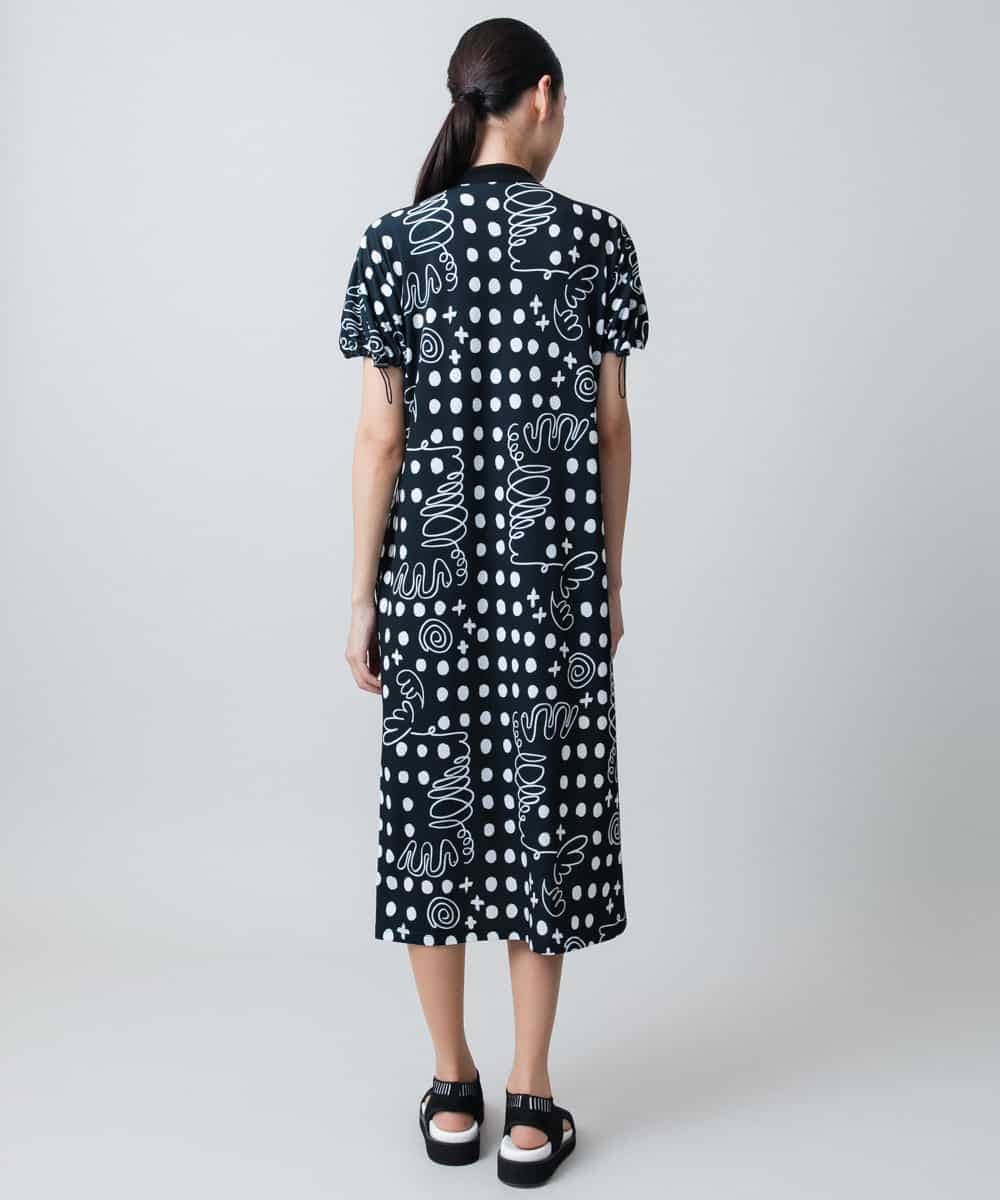 RSPHB19590 TRUNK HIROKO KOSHINO(ヒロココシノ) 幾何ドット柄プリントワンピース/日本製/洗濯機で洗える ブラック