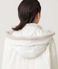 RSUAH01830 TRUNK HIROKO KOSHINO(ヒロココシノ) 【先行予約】異素材ジョイント中綿入りコート アイボリー