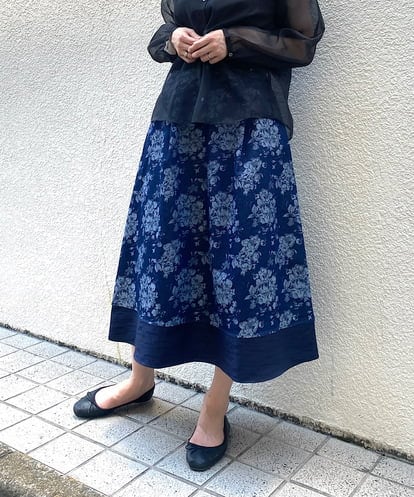 UCHAV34089 re:mine ラメジャガード異素材ヘムタックスカート