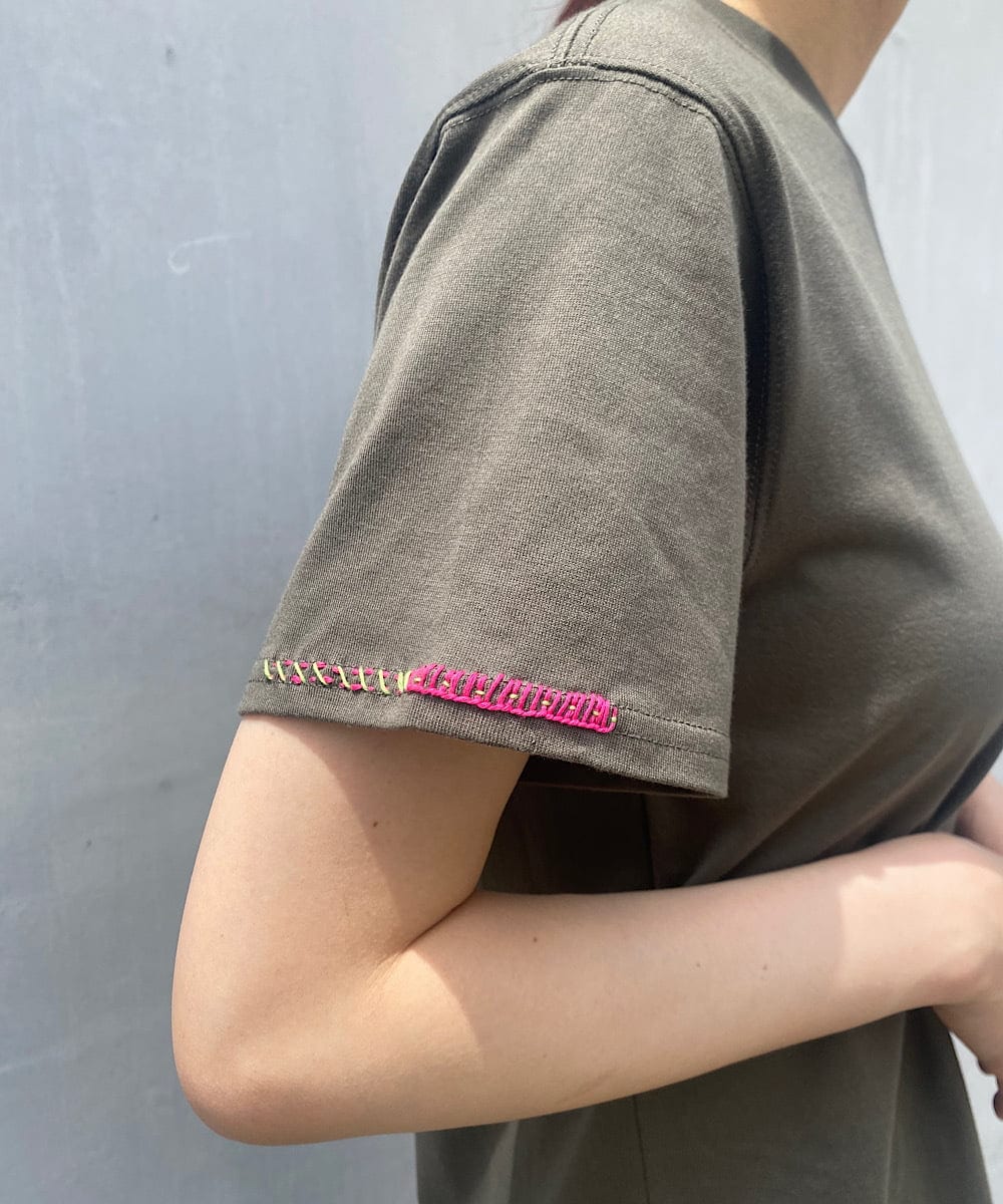 ダーニング風ハンドステッチ　パーツリメイクTシャツ