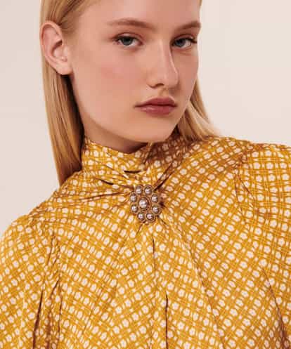 VY2AX02110 TARA JARMON Baroque flower broach