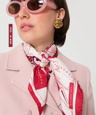 VY3GD01260 TARA JARMON(タラ ジャーモン) TARAラベルシルクスカーフ レッド