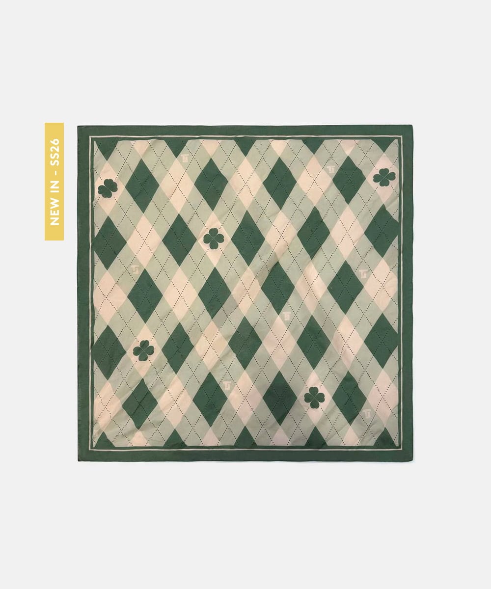 VY3GD02170 TARA JARMON(タラ ジャーモン) アーガイルクローバーコットンスカーフ エクリュ×グリーン