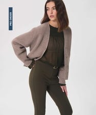 VZBAG18540 TARA JARMON(タラ ジャーモン) シアークレープギャザーブラウス カーキ