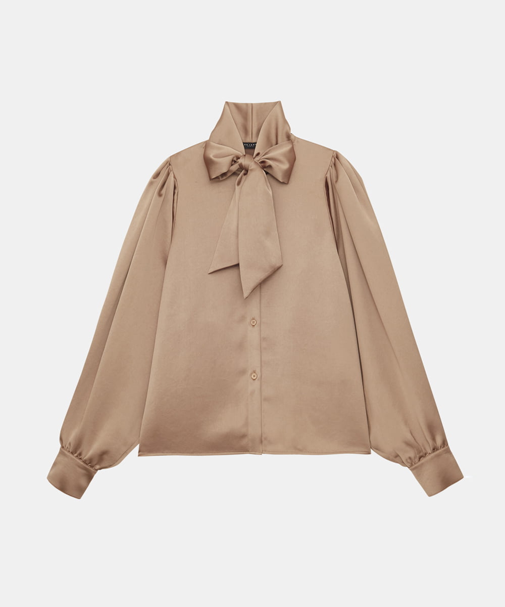 VZBAX08340 TARA JARMON(タラ ジャーモン) 【メディア着用】Fluid satin blouse ライトブラウン