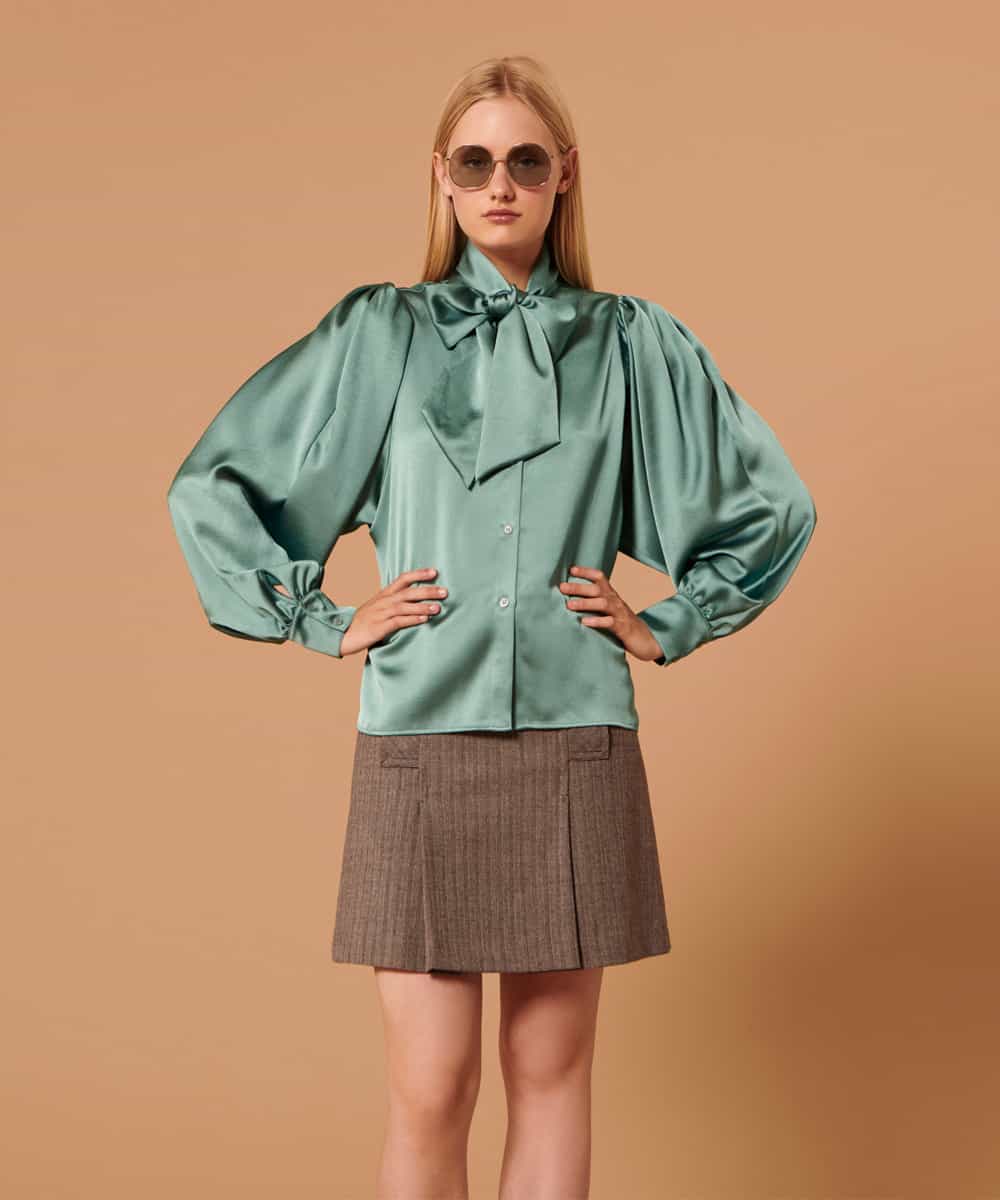 VZBAX08340 TARA JARMON(タラ ジャーモン) 【メディア着用】Fluid satin blouse グリーン